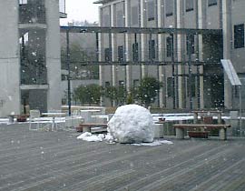 雪の塊