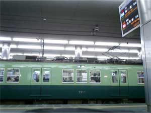 京阪電車（京橋駅）